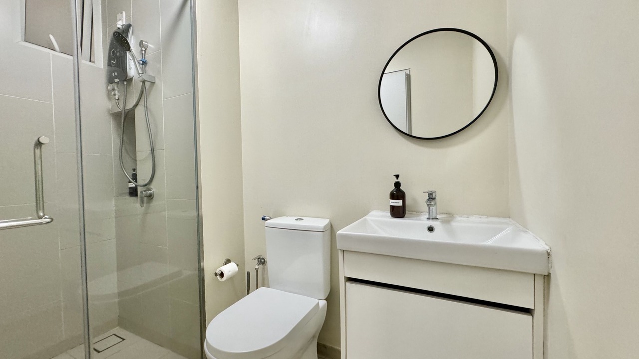 Photo of Bathroom in Maluri