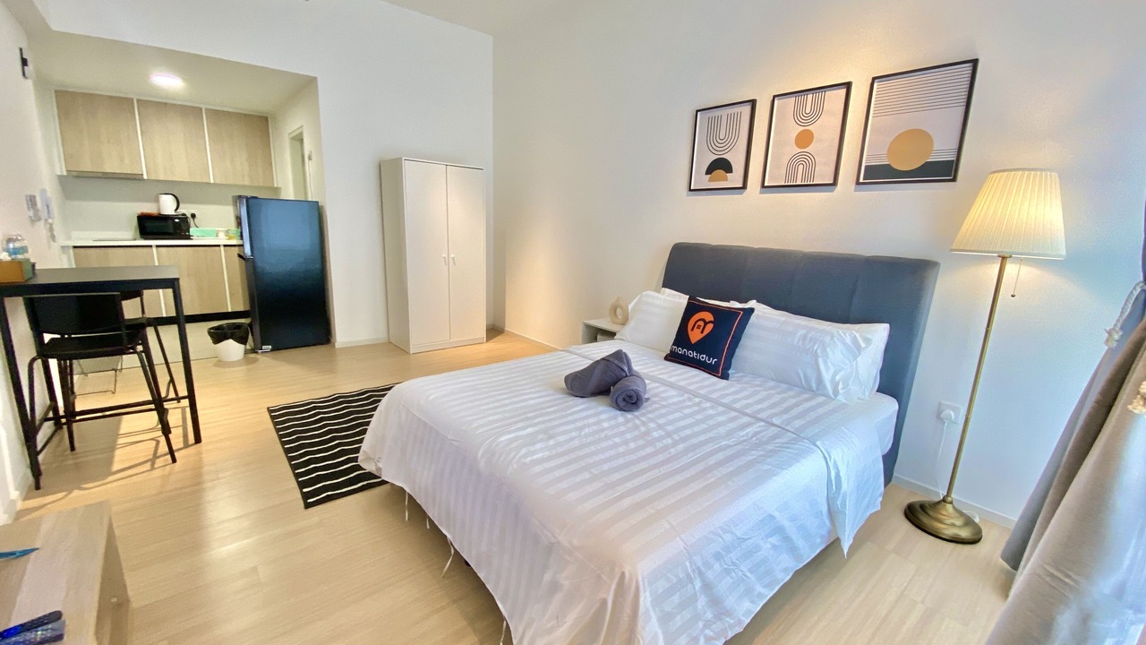 Photo of Bedroom in Maluri