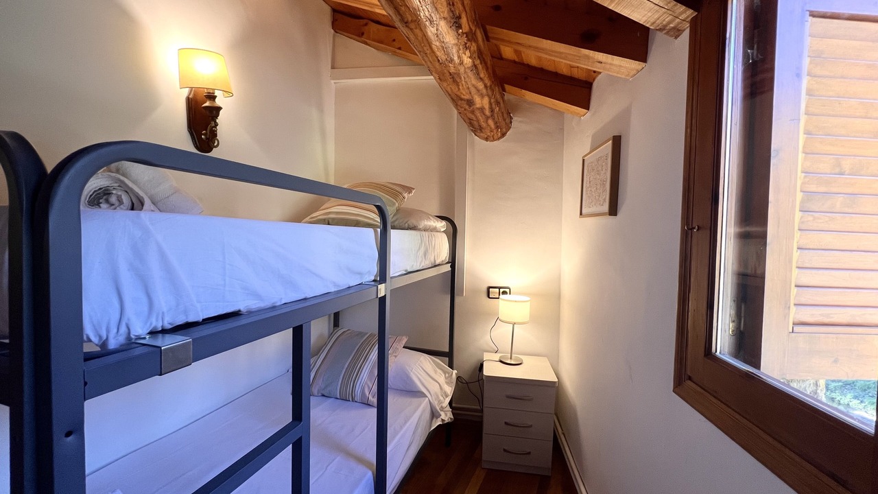 Photo of Bedroom in Sort