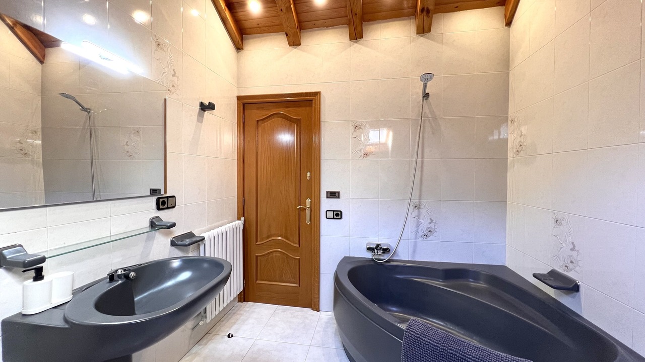 Photo of Bathroom in Sort