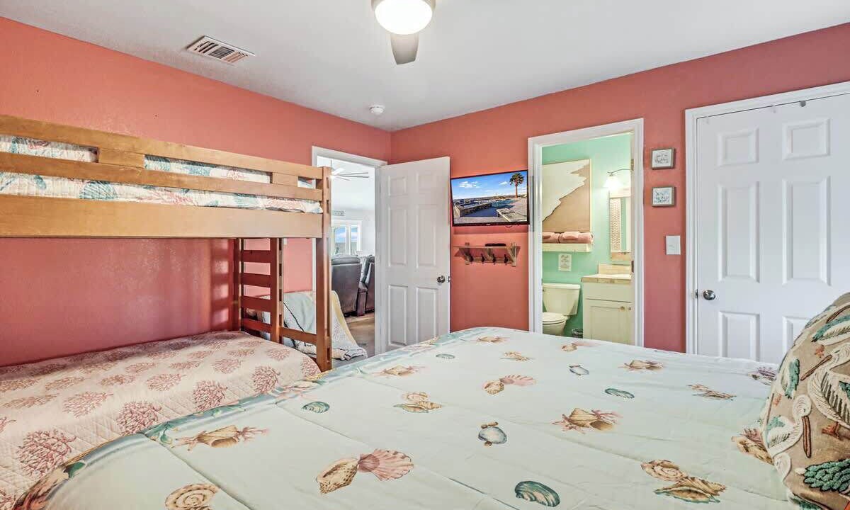 Photo of Bedroom in Rockport