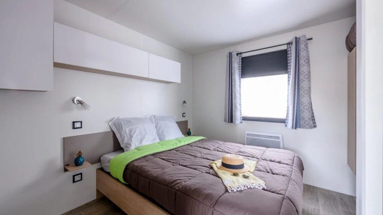 Photo of Bedroom in Parentis-en-Born