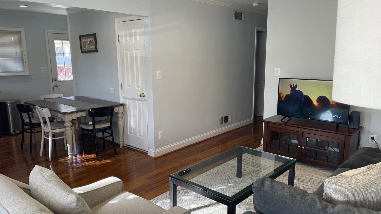 Photo of Livingroom in Catonsville