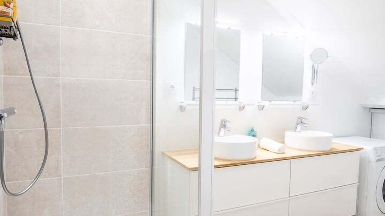 Photo of Bathroom in Amboise