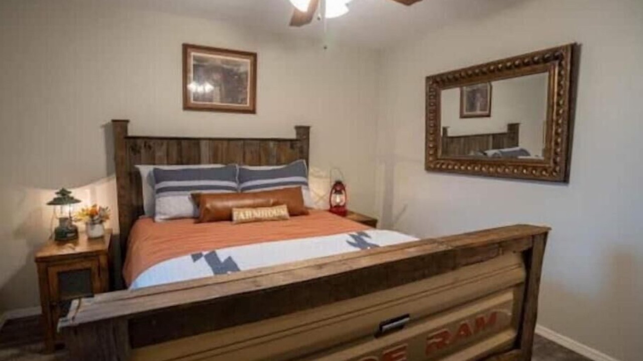 Photo of Bedroom in Warner