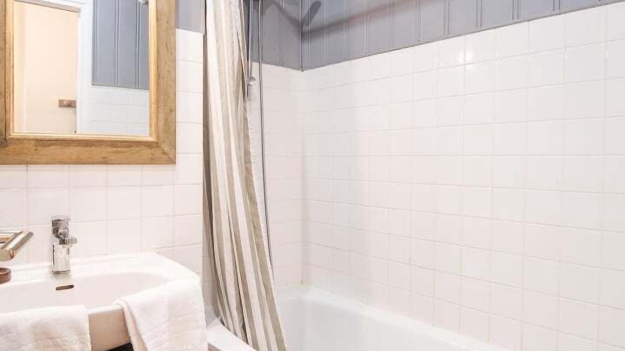 Photo of Bathroom in Cathedrale