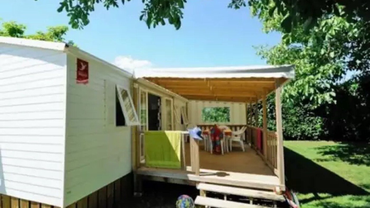 Photo of Patio Balcony in Thegra