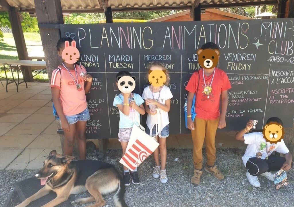 Photo of Others in Salles