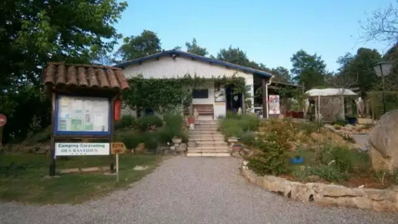 Photo of Outdoor in Salles