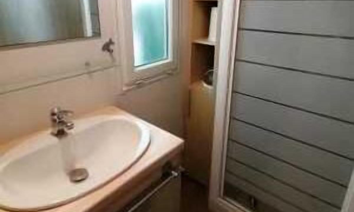 Photo of Bathroom in Castelnau-de-Guers
