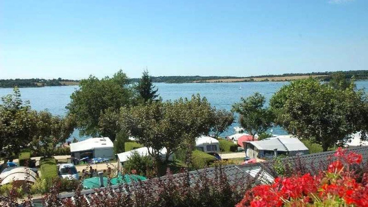 Photo of Others in Salles-Curan