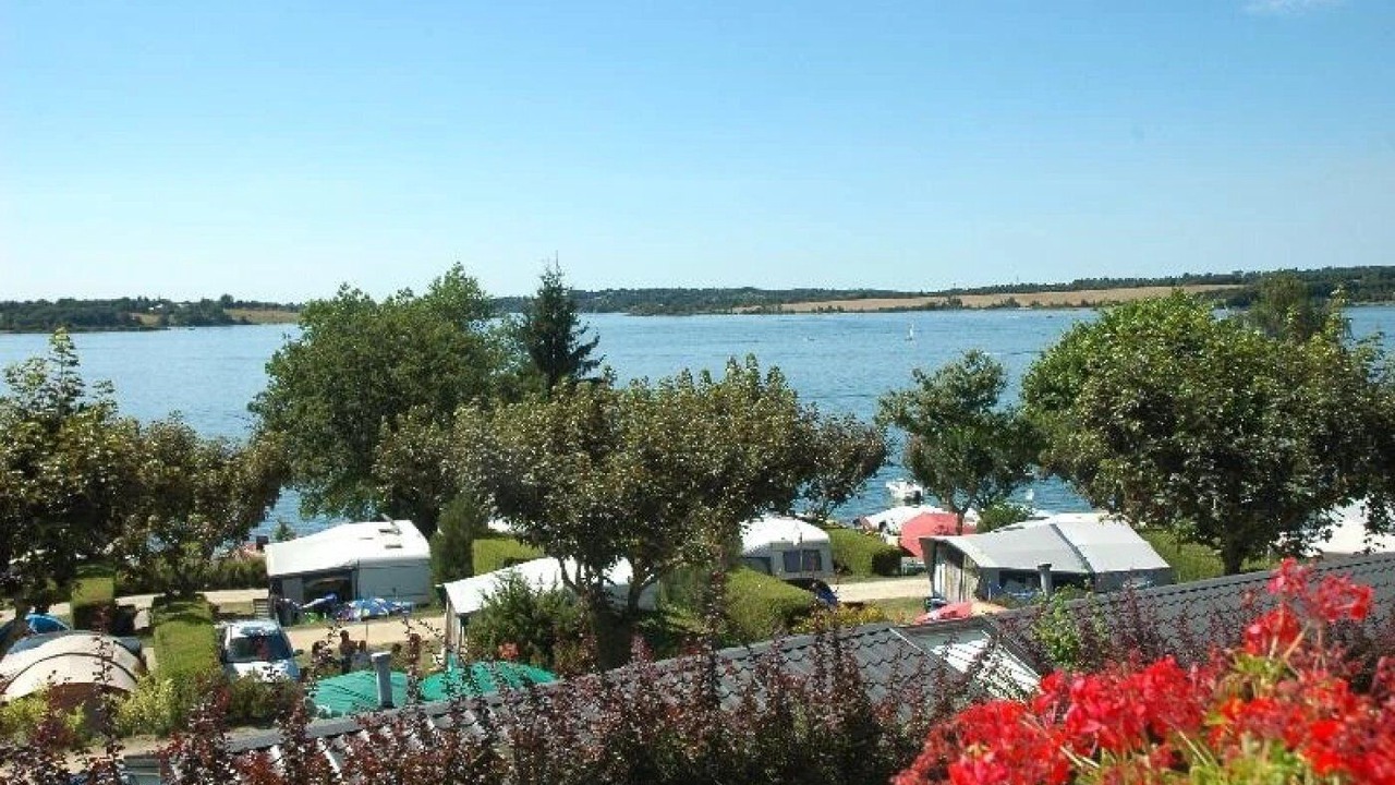 Photo of Others in Salles-Curan
