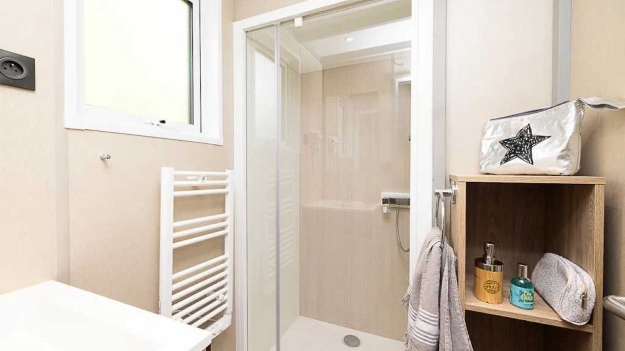 Photo of Bathroom in Loupiac