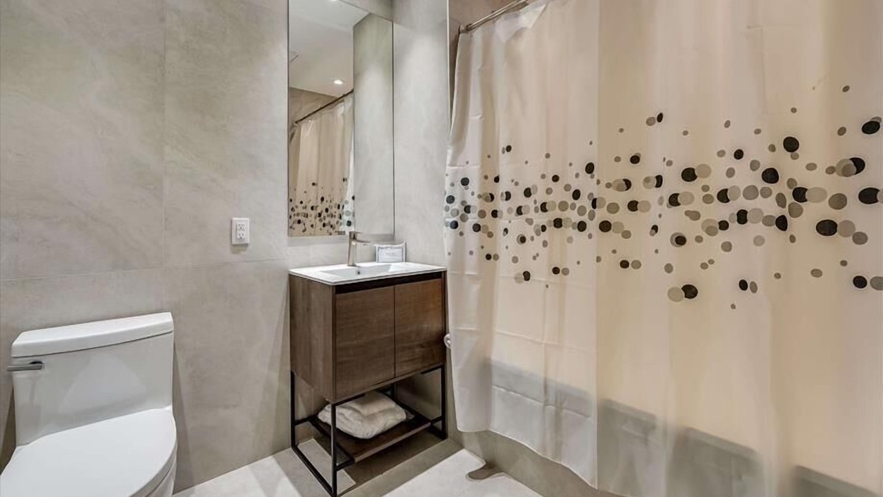 Photo of Bathroom in Port Morris