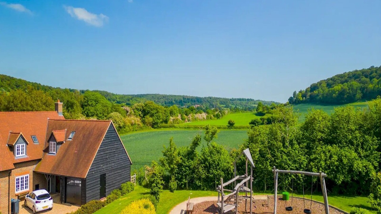 Photo of Others in Saunderton