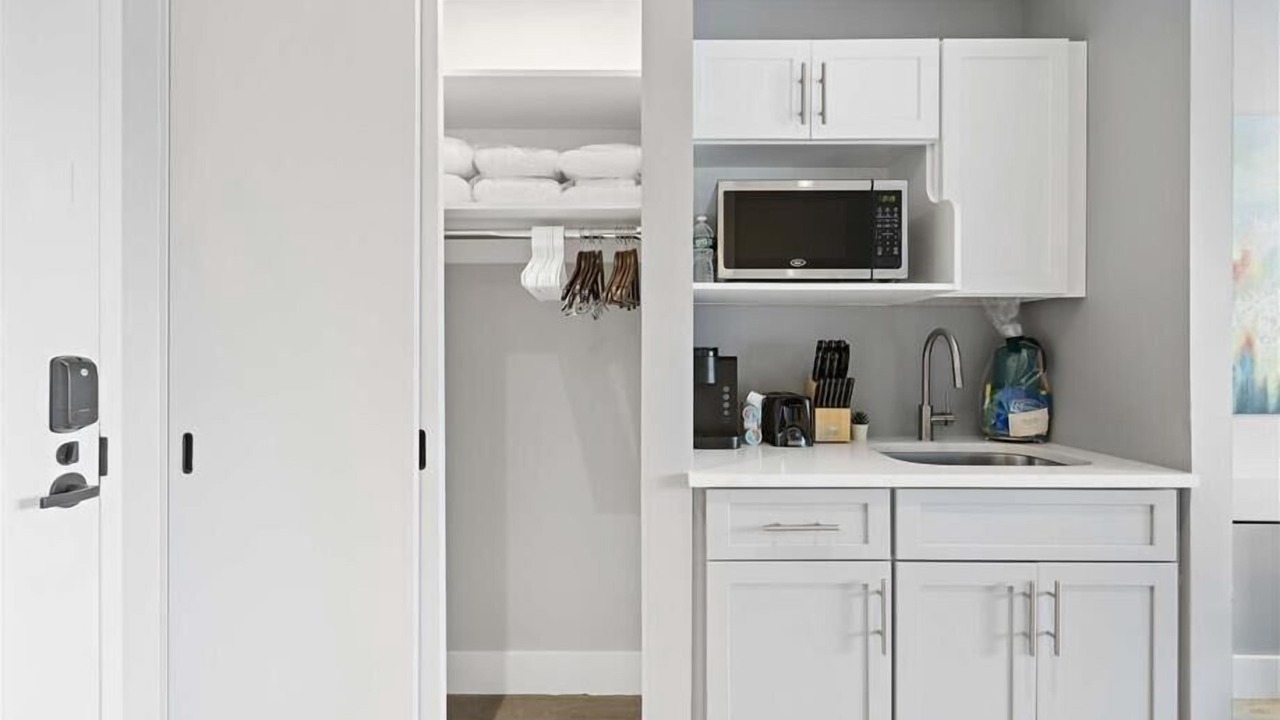 Photo of Others in Port Morris