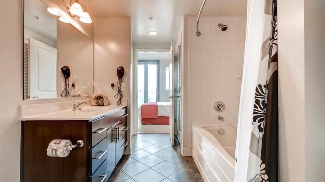 Photo of Bathroom in Aurora Highlands
