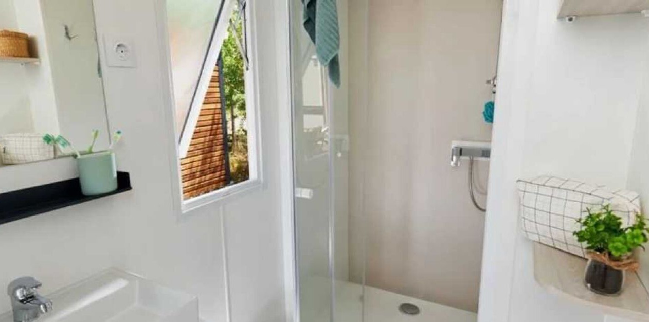 Photo of Bathroom in Le Lion-d'Angers