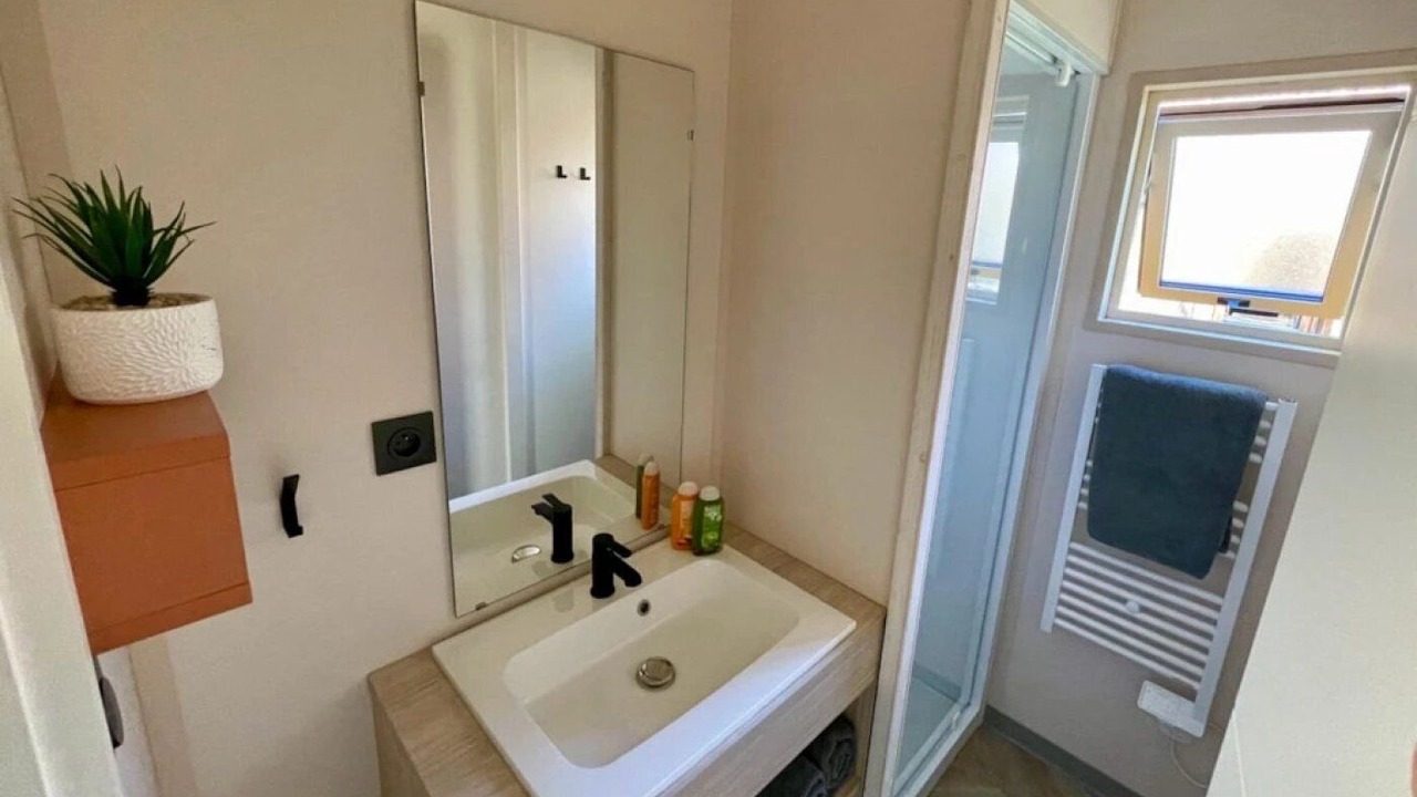Photo of Bathroom in Coulon