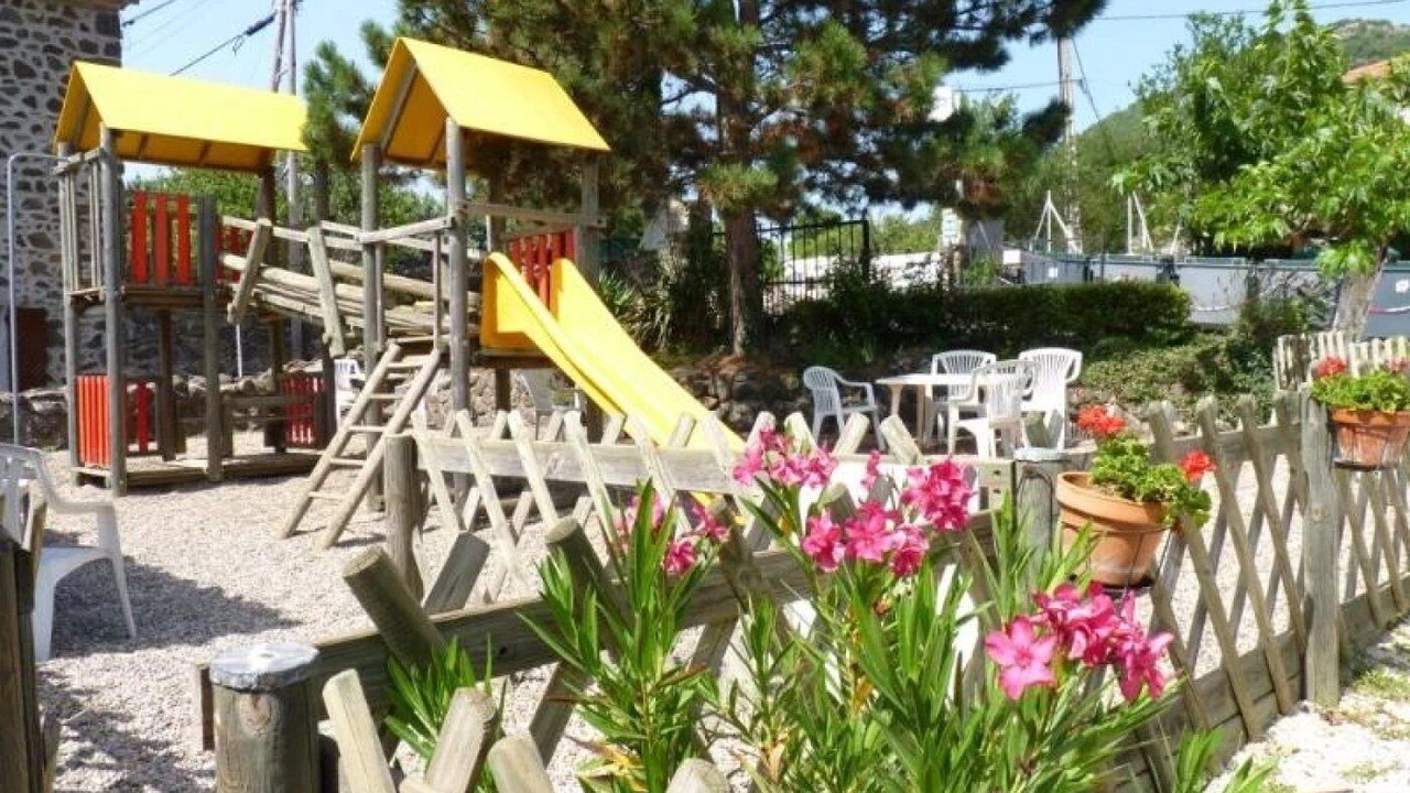 Photo of Outdoor in Darbres