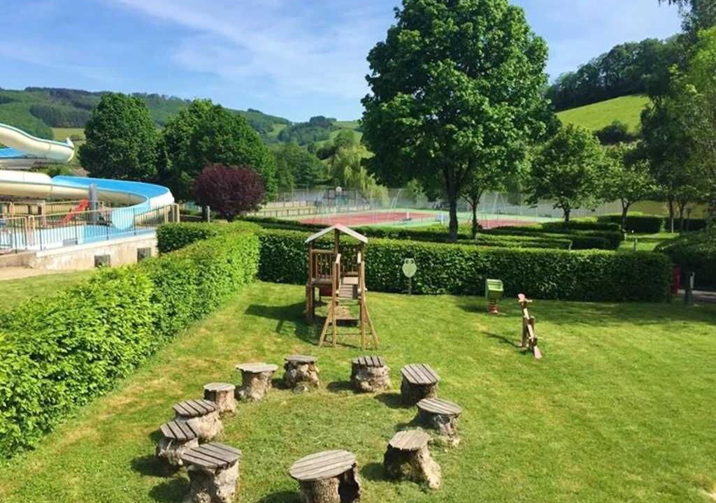 Photo of Outdoor in Matour