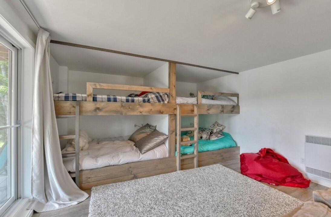 Photo of Bedroom in Mille-Isles