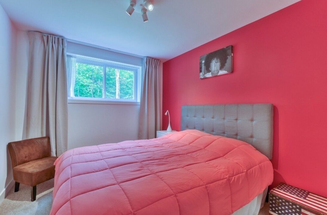 Photo of Bedroom in Mille-Isles