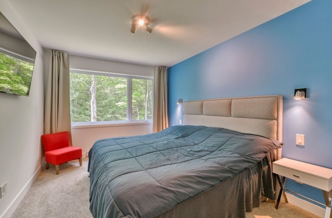 Photo of Bedroom in Mille-Isles