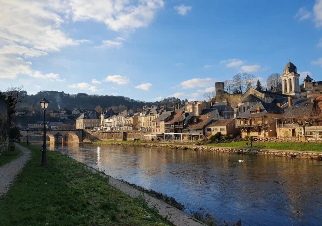 Photo of Others in Le Change