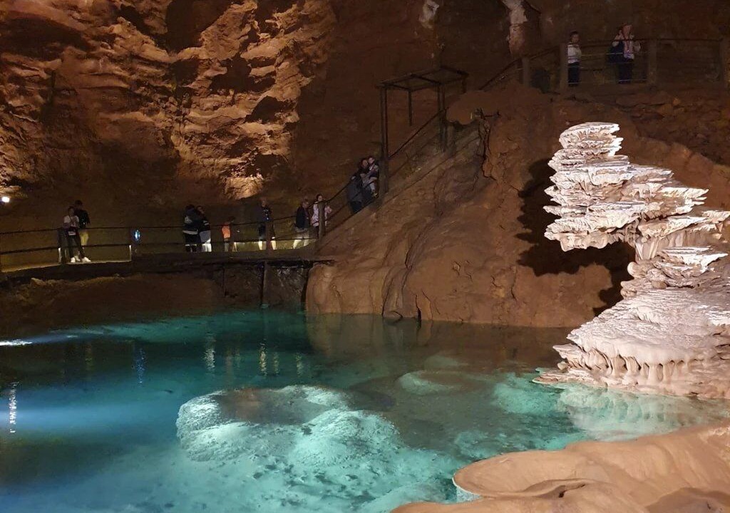 Photo of Others in Le Change