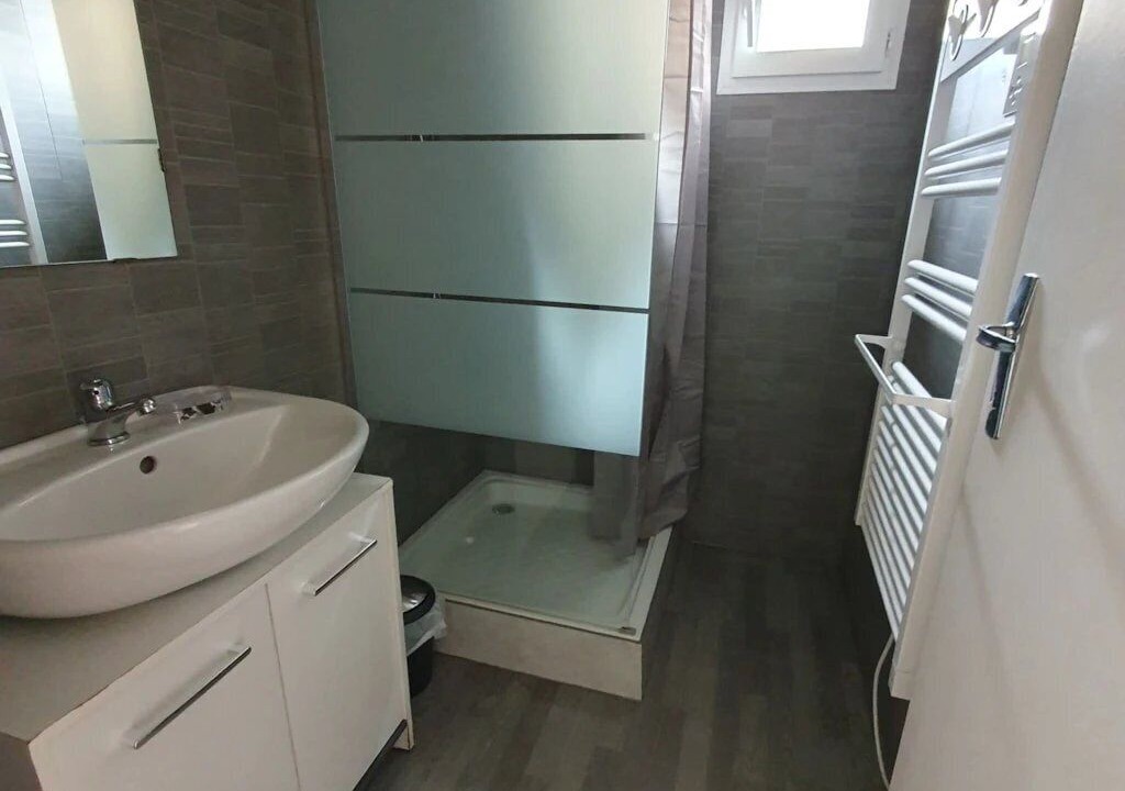 Photo of Bathroom in Le Change