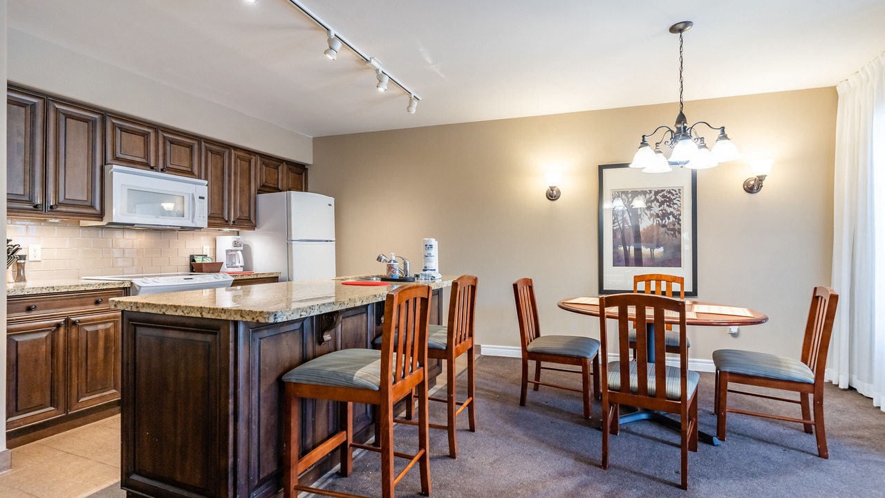 Photo of Kitchen in Oro-Medonte