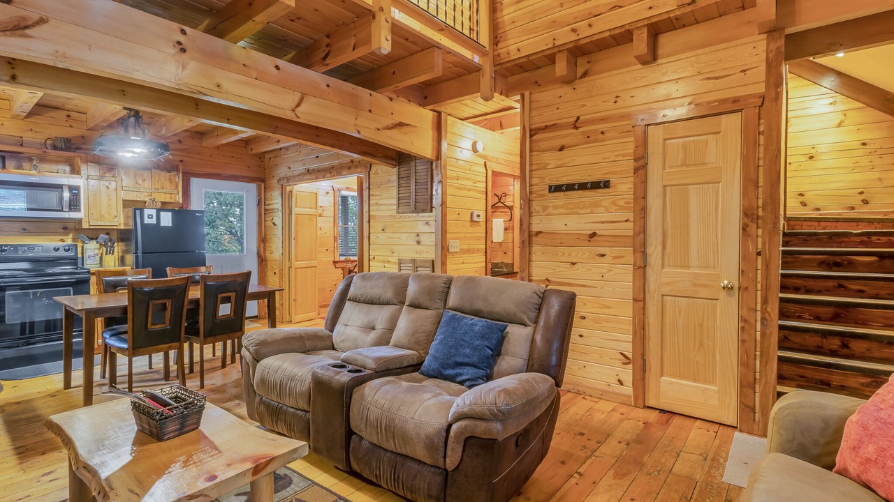 Photo of Livingroom in Stanardsville