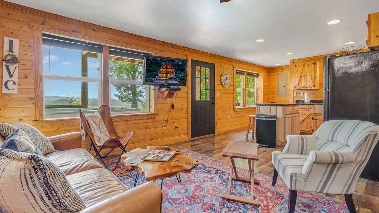 Photo of Livingroom in Stanardsville