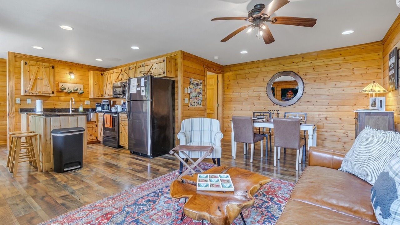 Photo of Livingroom in Stanardsville