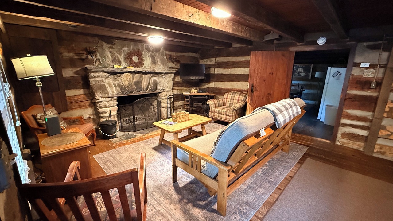 Photo of Livingroom in Stanardsville