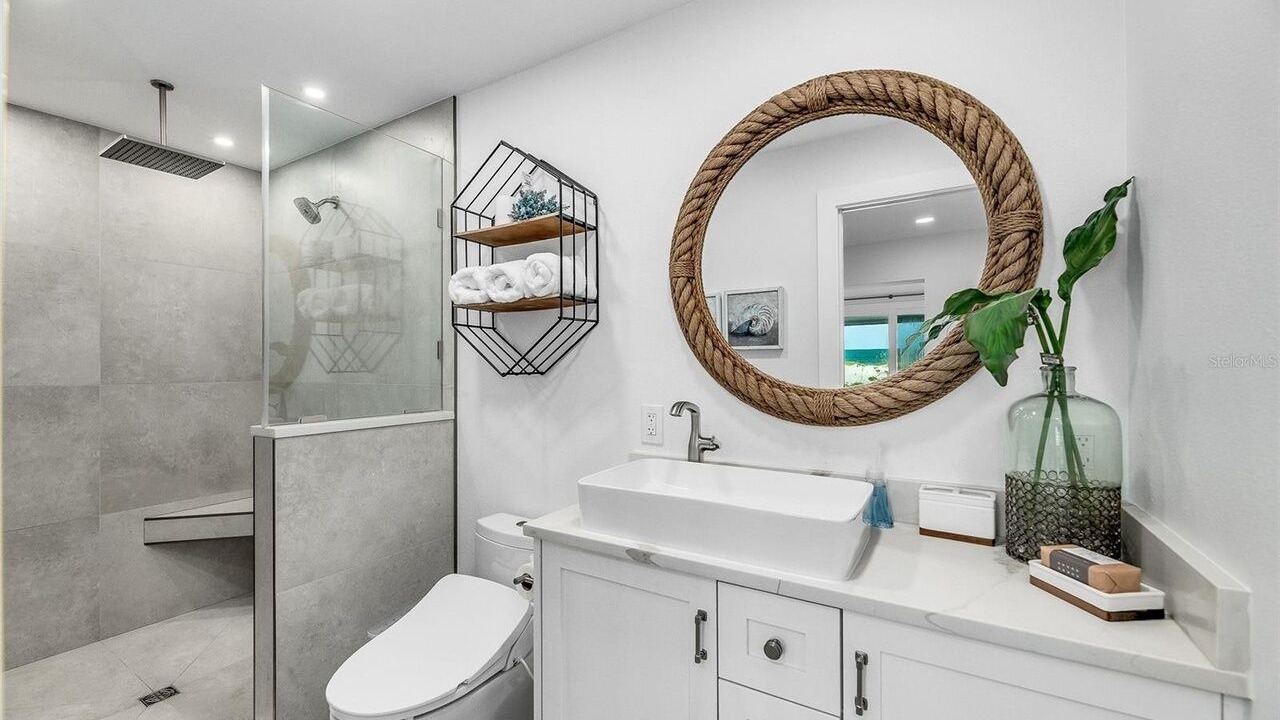 Photo of Bathroom in Cocoa Beach
