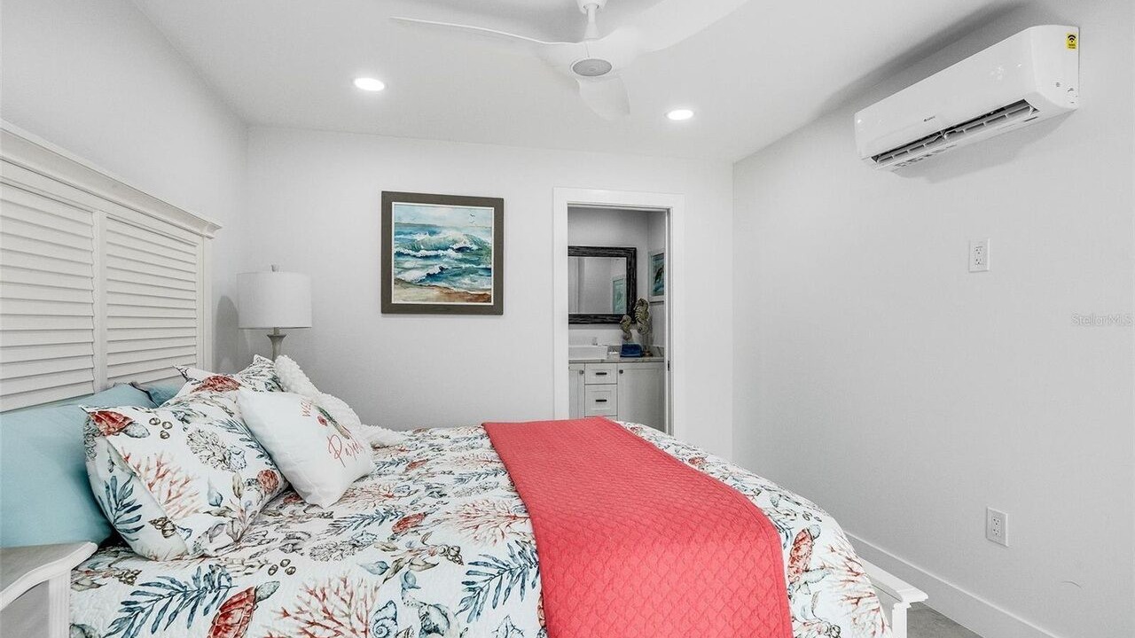 Photo of Bedroom in Cocoa Beach