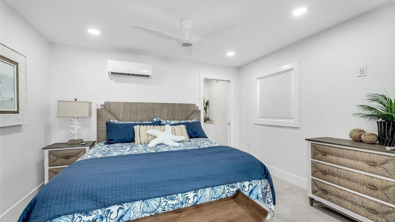 Photo of Bedroom in Cocoa Beach