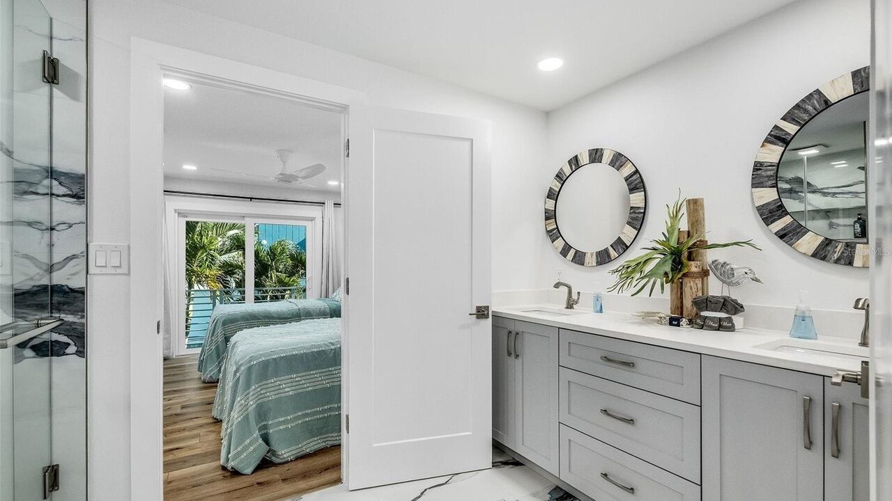 Photo of Bathroom in Cocoa Beach