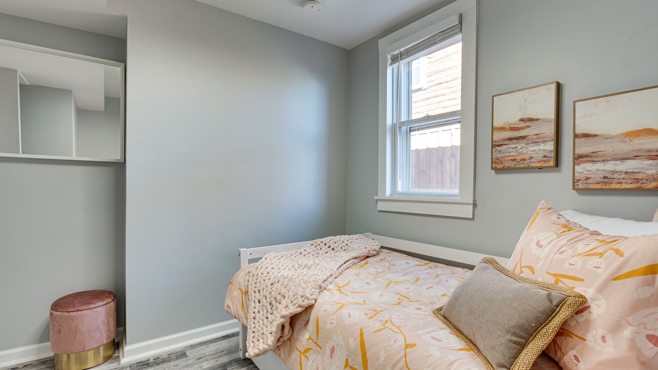 Photo of Bedroom in Buckeye Lake