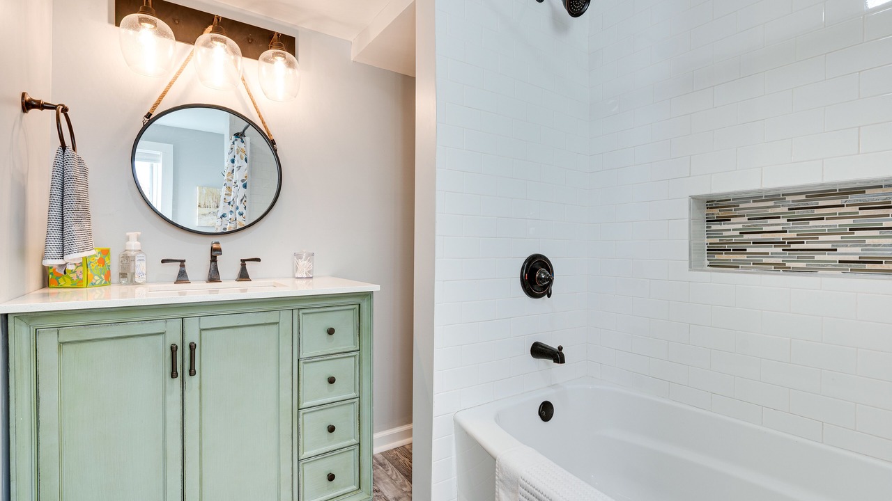 Photo of Bathroom in Buckeye Lake