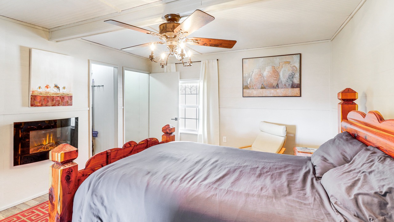 Photo of Bedroom in Jasper