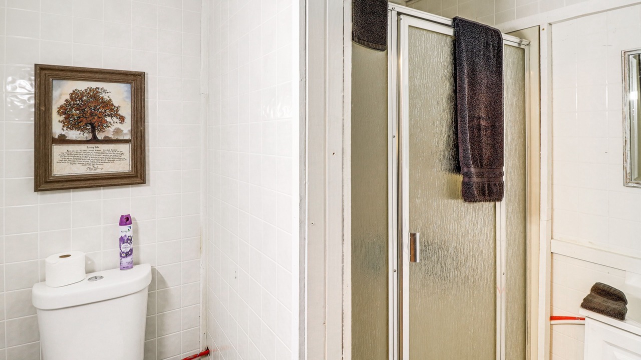 Photo of Bathroom in Jasper
