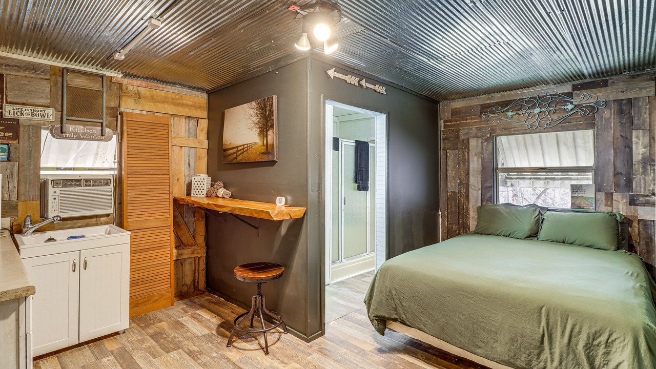 Photo of Bathroom in Jasper