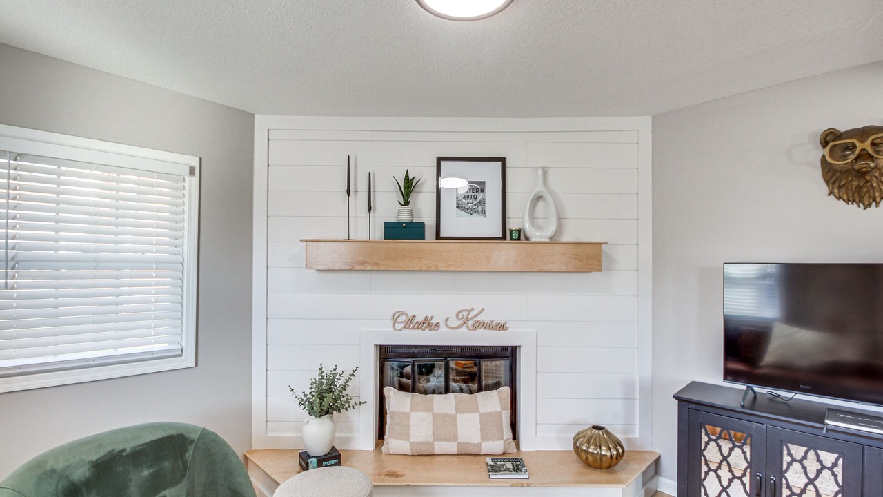 Photo of Livingroom in Olathe