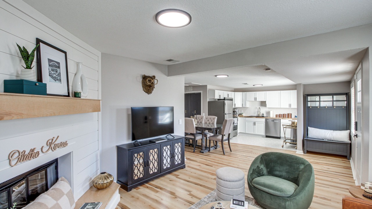Photo of Livingroom in Olathe