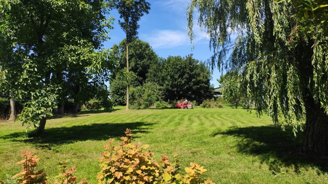 Photo of Outdoor in Meneslies