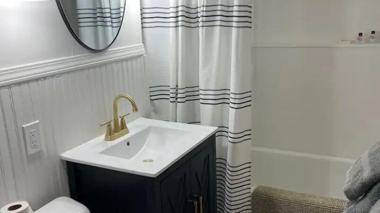 Photo of Bathroom in Utica