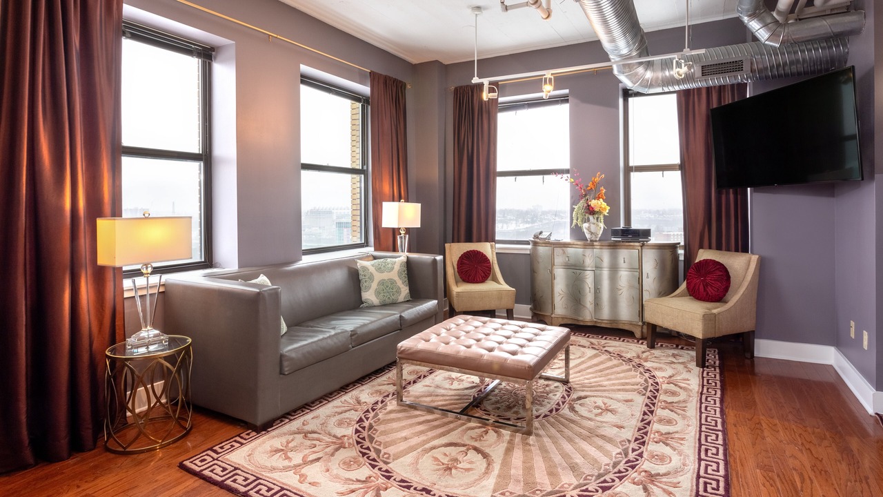 Photo of Livingroom in Downtown Niagara Falls